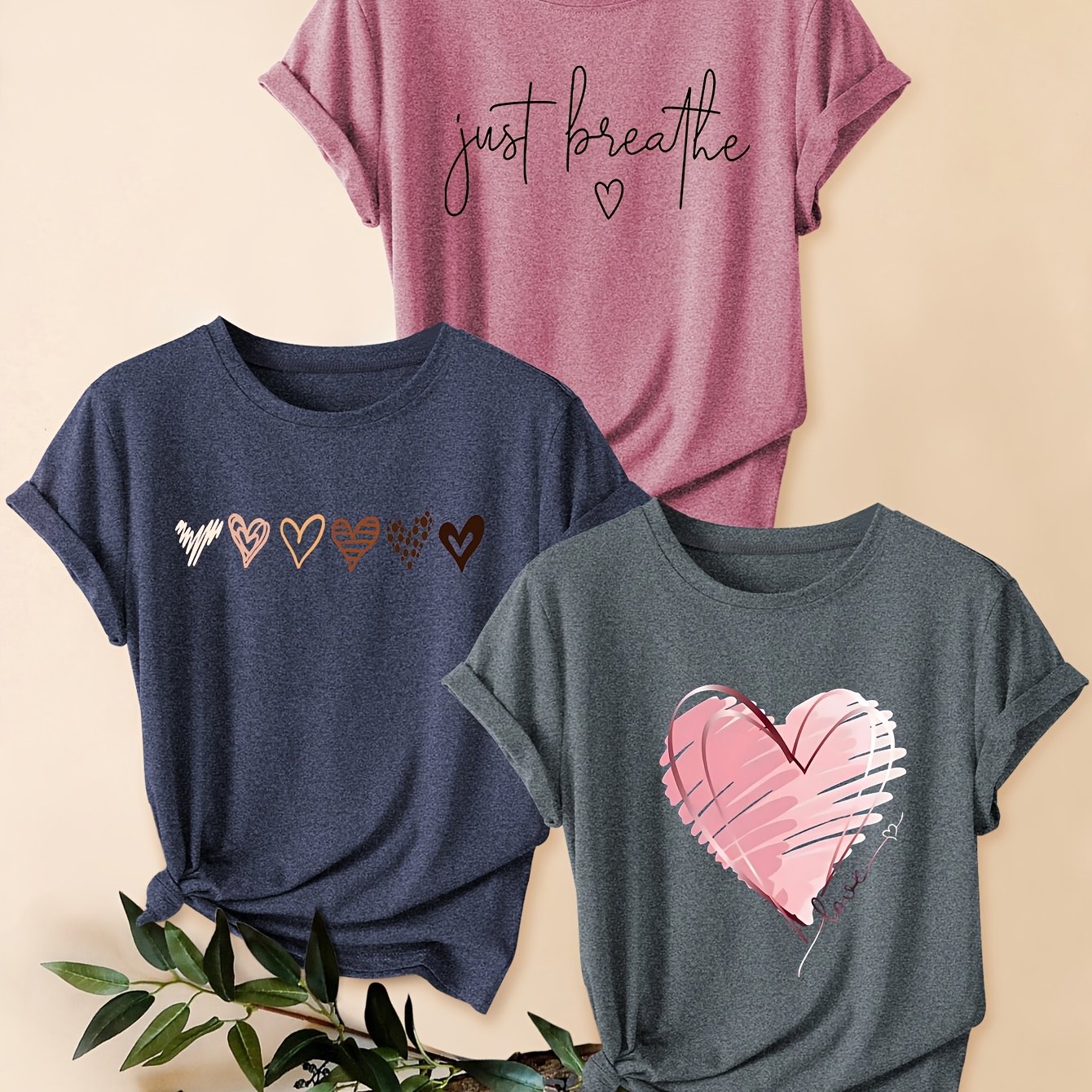 E-shop Dreiteiliges rosa Herz Englischer Herzdruck Modischer Retro-Stil Damen Frühling, Herbst und Winter Lässiger Sportlicher Rundhals Kurzarm T-Shirt