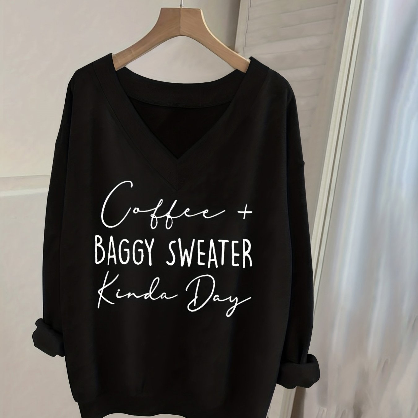 TEMU Women's Casual V-neck Long-sleeved Sweatshirt, Letter Printing, Women's Long-sleeved Sweater, Long-sleeved Top, Fashion Top