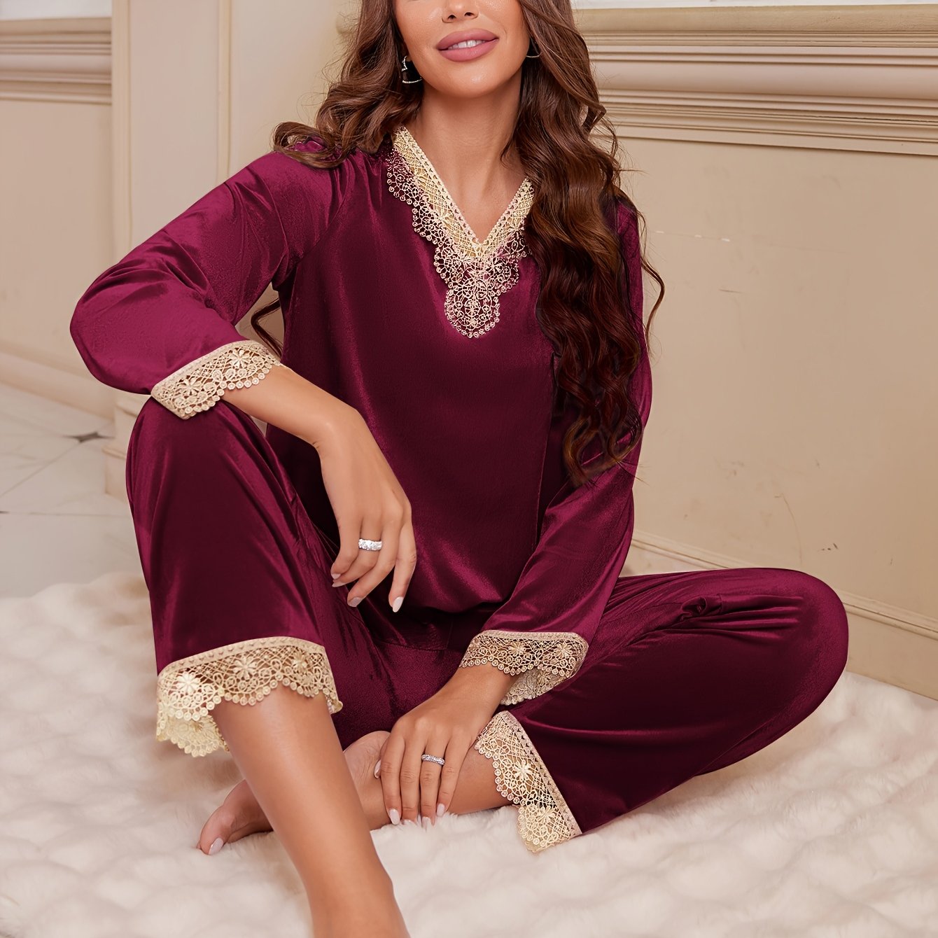 Image of 2pcs Set, Burgundy Women's Autumn/winter Velvet Chenille Loose-fitting Pajamas With Lace Trim At The Neckline, Warm Loungewear Suitable For Home Use
