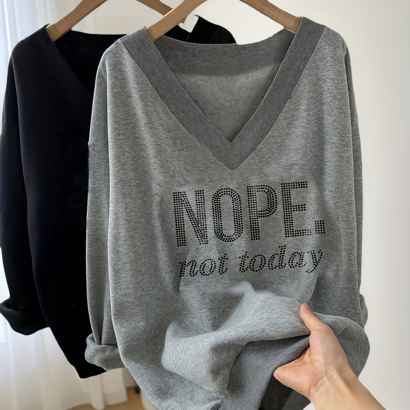 E-shop Damen Plus Size Freizeit V-Ausschnitt Top 2er-Set, lockere Passform, lässiges Sweatshirt, und trendig