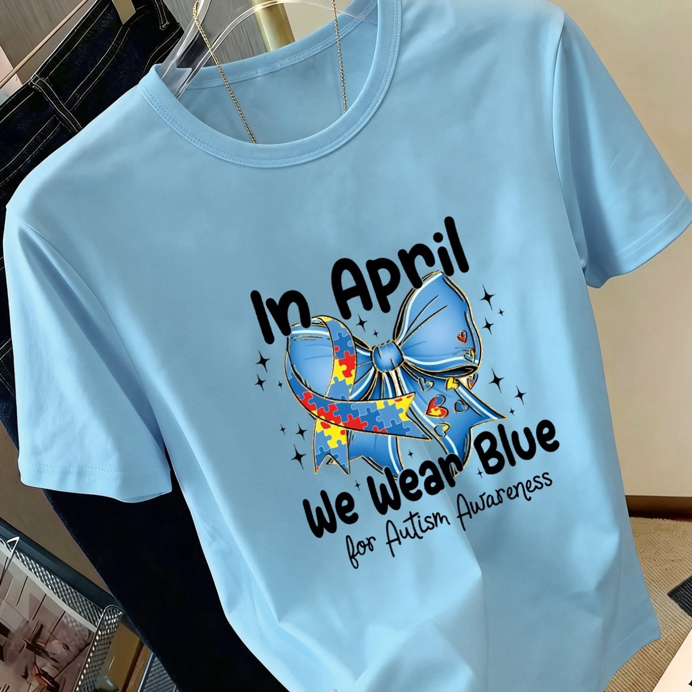 TEMU T-shirt décontracté pour femmes, confortable et tendance, à manches courtes et col rond, avec motif de puzzle nœud bleu, promotion de la