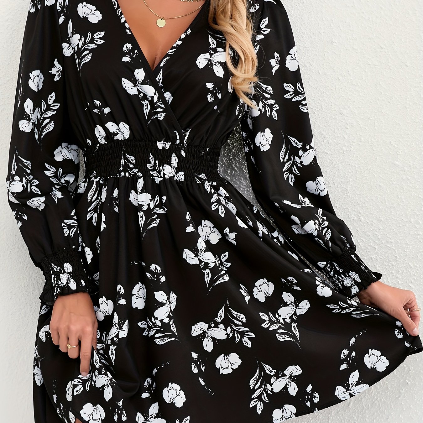 Image of Floral Print V-neck Dress, Casual Shirred Long Sleeve Dress For Spring & Fall, Women's Clothing