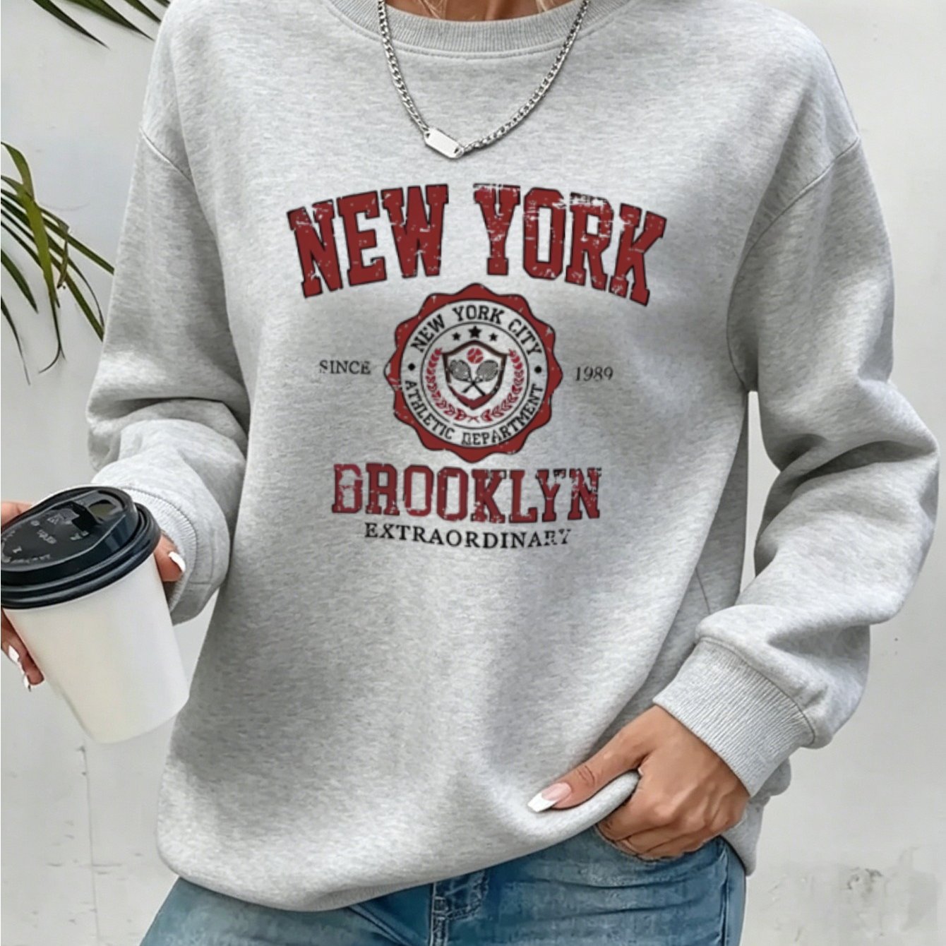 Image of Cartoon Art Letter Double-print Chest Pattern - Fashionable And Elegant - Y2k Style - Crew Neck Sweatshirt - Casual Y Long Sleeve -lined Pullover Top