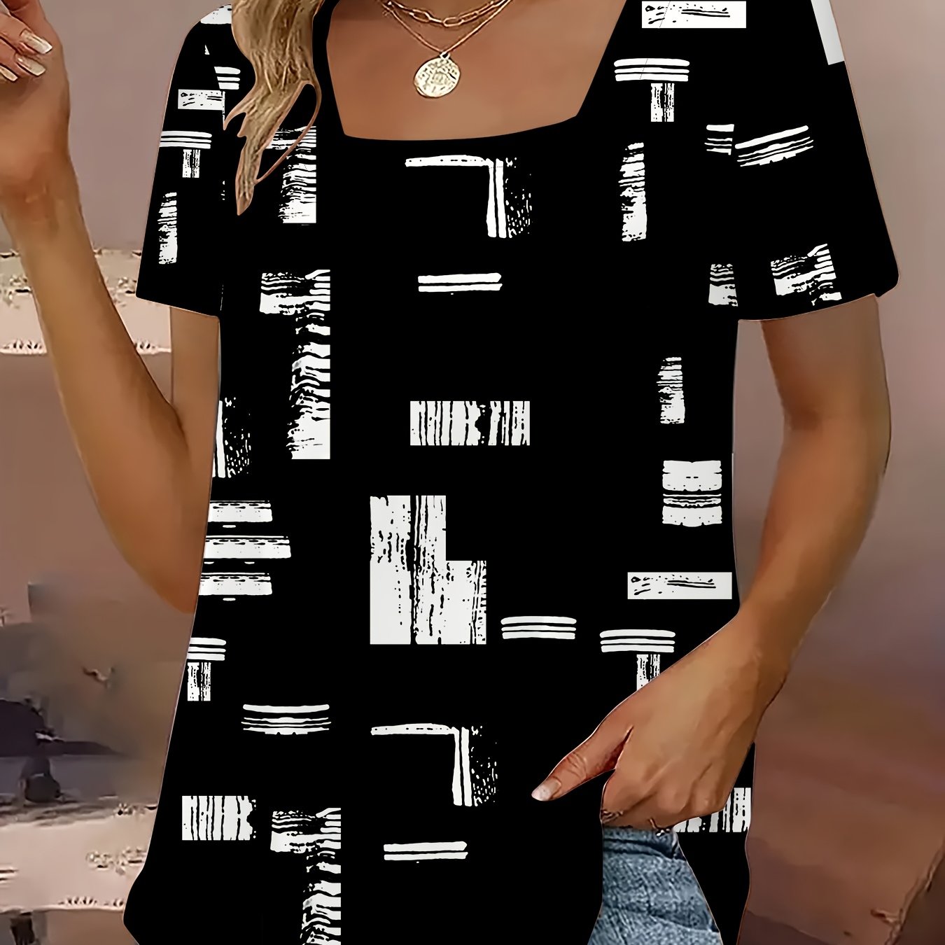 Plus Size - Plus Size - 3d Dyeing Plus Size Women's Black And White Print Elegant Casual Square Neck Short Sleeve T-shirt