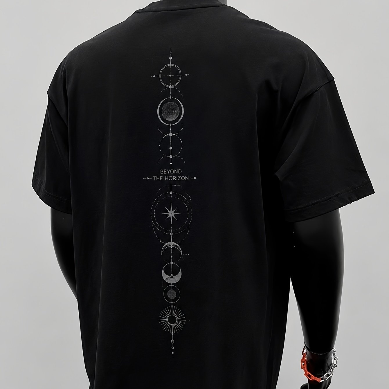 Image of Men's Celestial Moon Phase Star Graphic T-shirt, Short Sleeve Crew Neck Summer Tee For Casual Daily Wear And Urban Streetwear Outfits