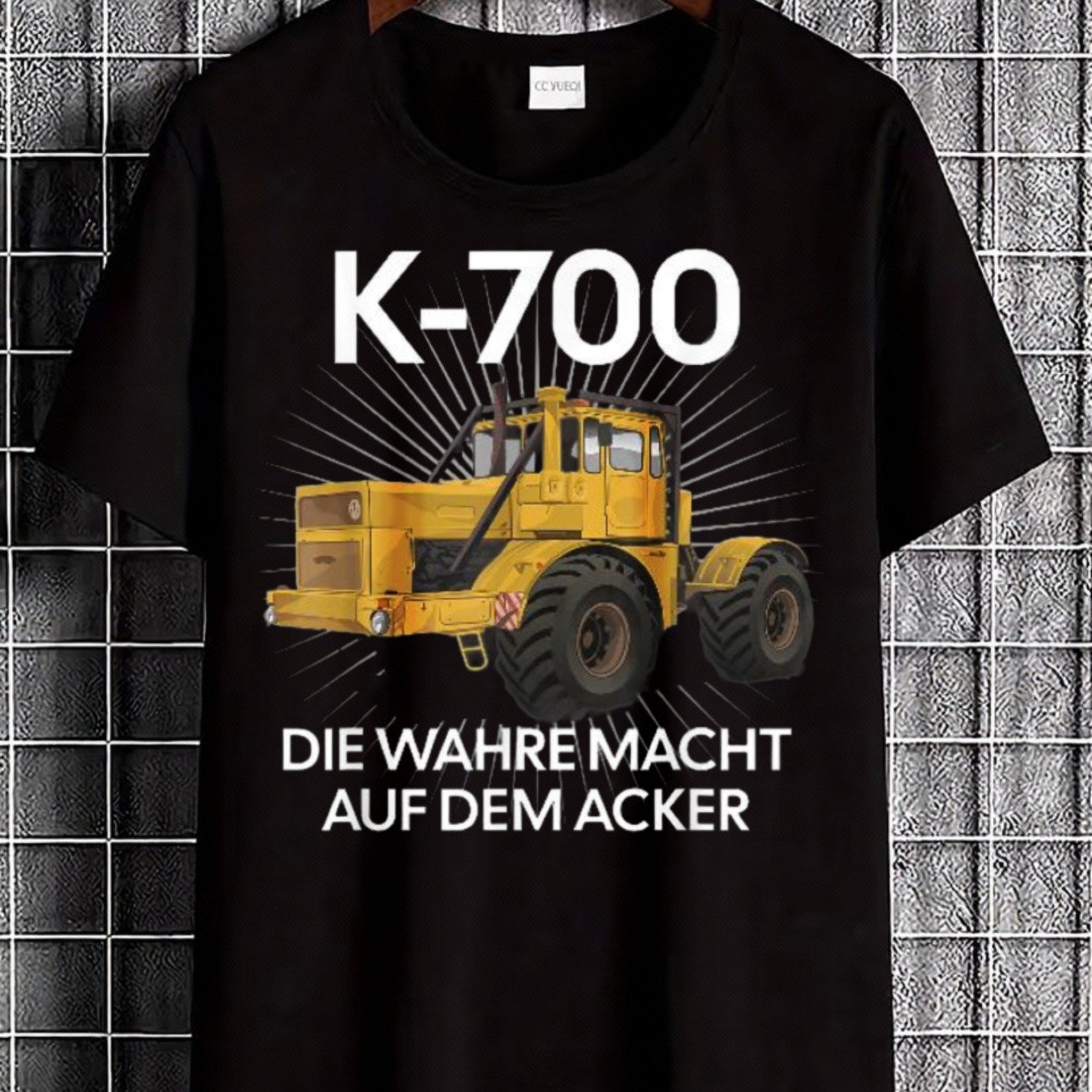 Image of Men' K 700 Tractor T-shirt With German "die Wahre Macht Auf Dem " - Heavy Design, Casual Round Neck Tee Suitable For Farming Enthusiasts, Agricultural Work & Tractor Lovers, Machine Washable Wear