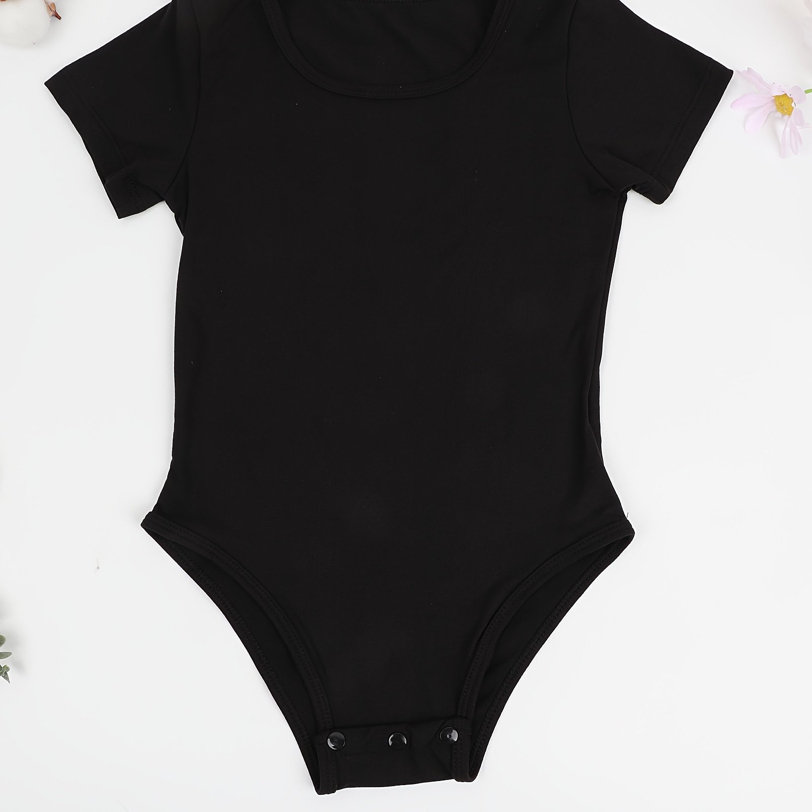 Image of Short Sleeve Triangle Pant Bodysuit For Girls - Spring/summer Casual Solid Button Onesie, Perfect For Outdoor
