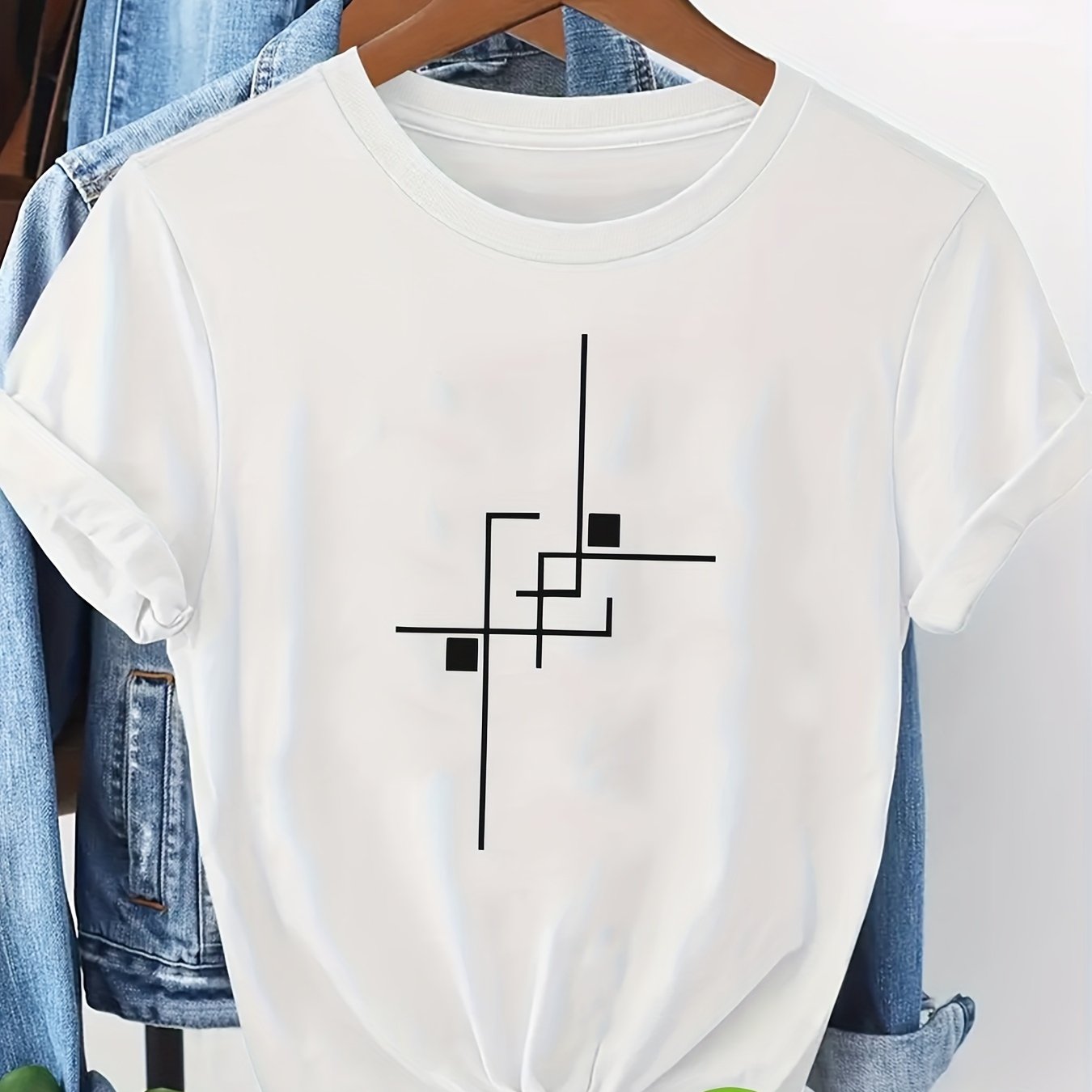 Image of Plus Size - Geometric Print 100% Women's Fashion Round Neck Short Sleeve, Soft And Skin-friendly, Breathable And Moisture-absorbing, Close-fitting And Comfortable Without Sweat