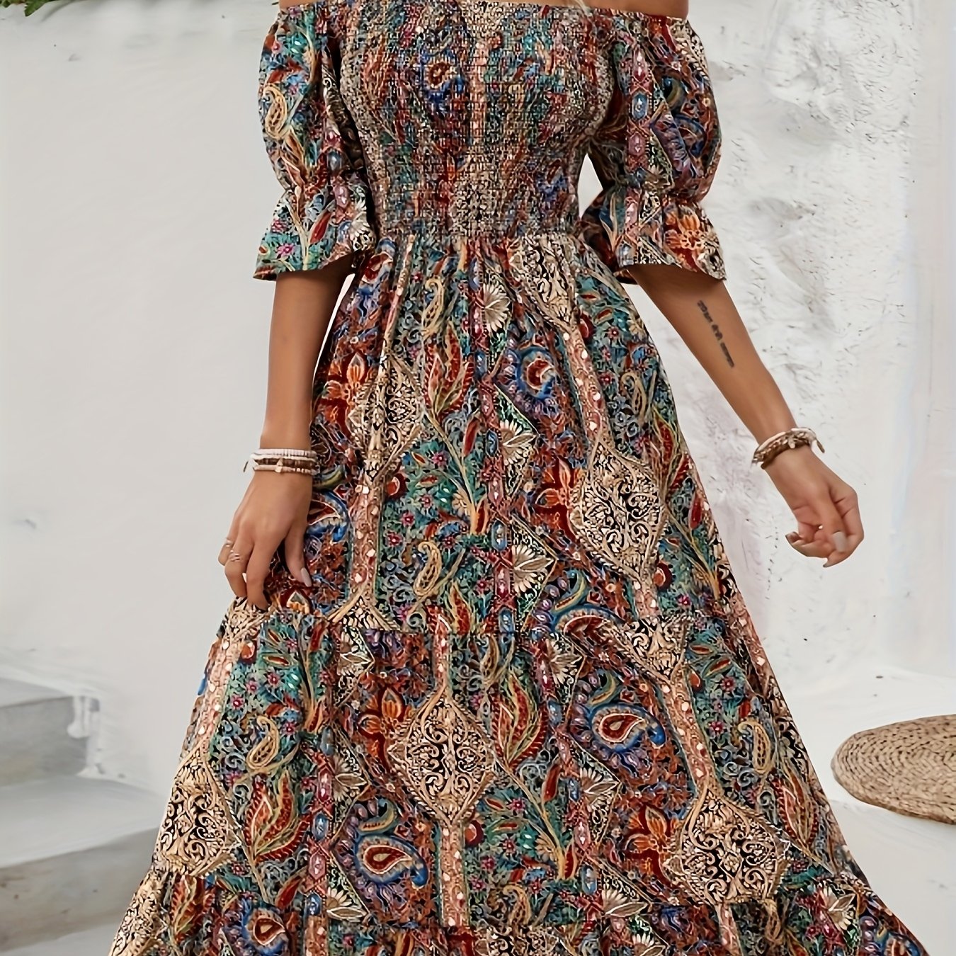 E-shop Directional Bk030123 Schlichtes Damenkleid mit Druck, schräger Träger, geometrisches Muster, langer Rock