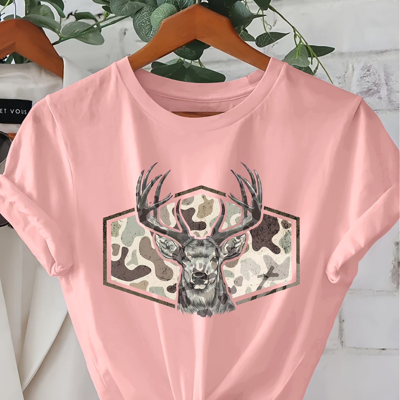 TEMU Women's Deer Head Camo T-shirt - Loose Fit Outdoor Camouflage Suitable For, Hunting & Casual Attire, Machine Washable Deer Antler Graphic Top, -