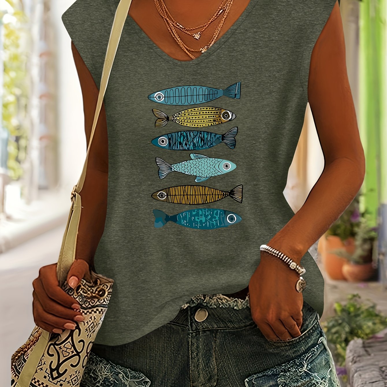 TEMU T-shirt femme d'été léger à motif de poisson de dessin , printemps été décontracté, mode polyvalente, col en V, manches courtes
