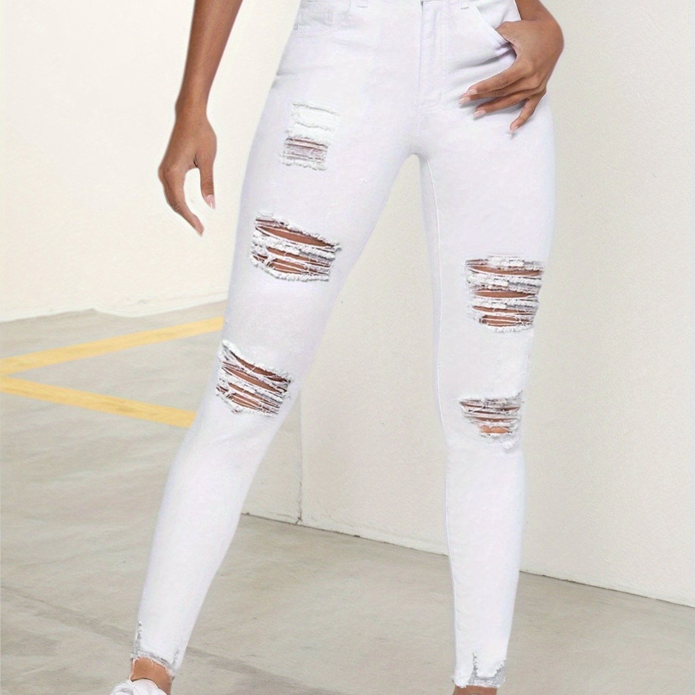 White Stylish Skinny Ripped Ankle Pants