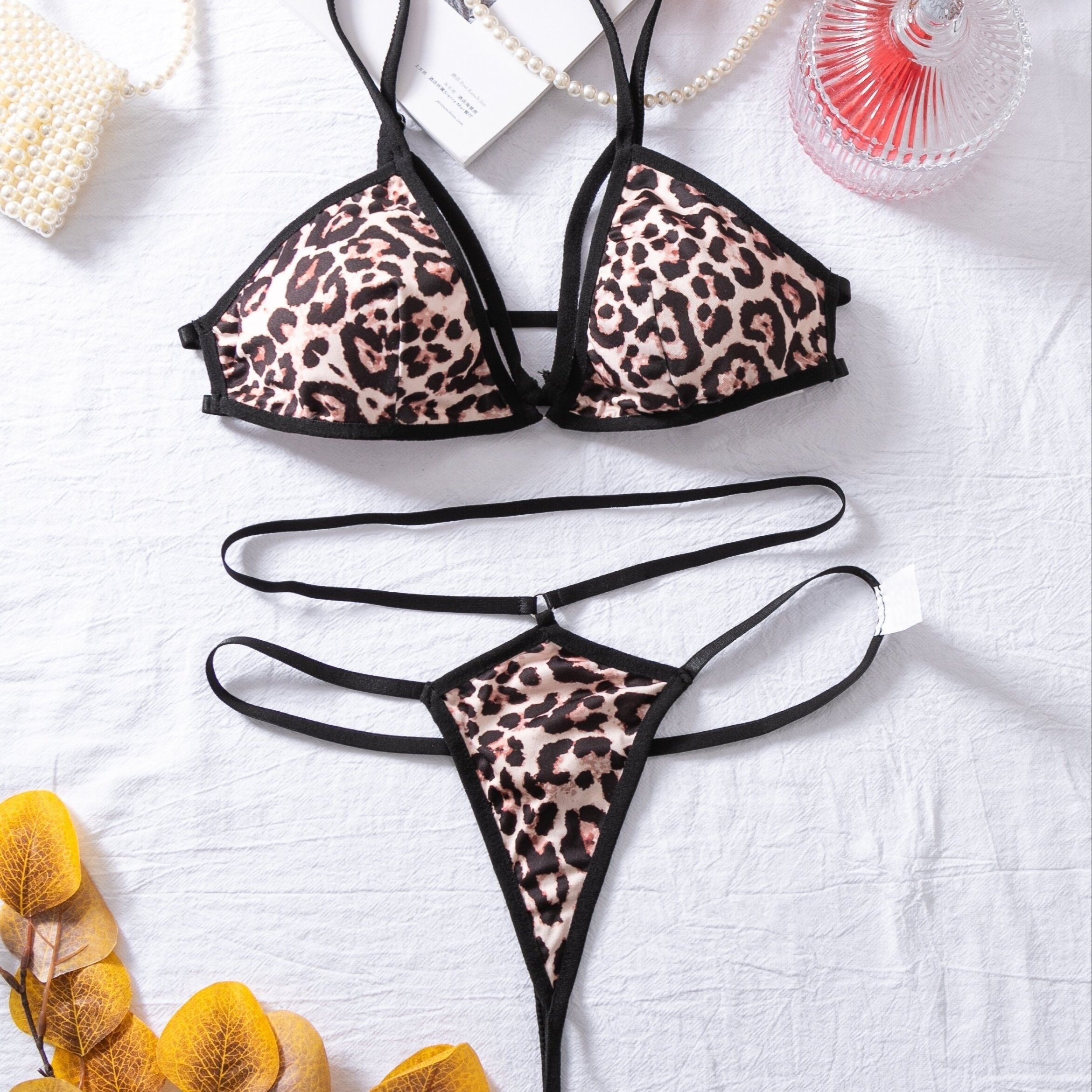 sexy leopard print lingerie Sexy Set Lingerie Hollow Out Bra Female Underwear Set Woman Yellow Panties  Lace Silk from Dhgate Sexy Set main image 0
