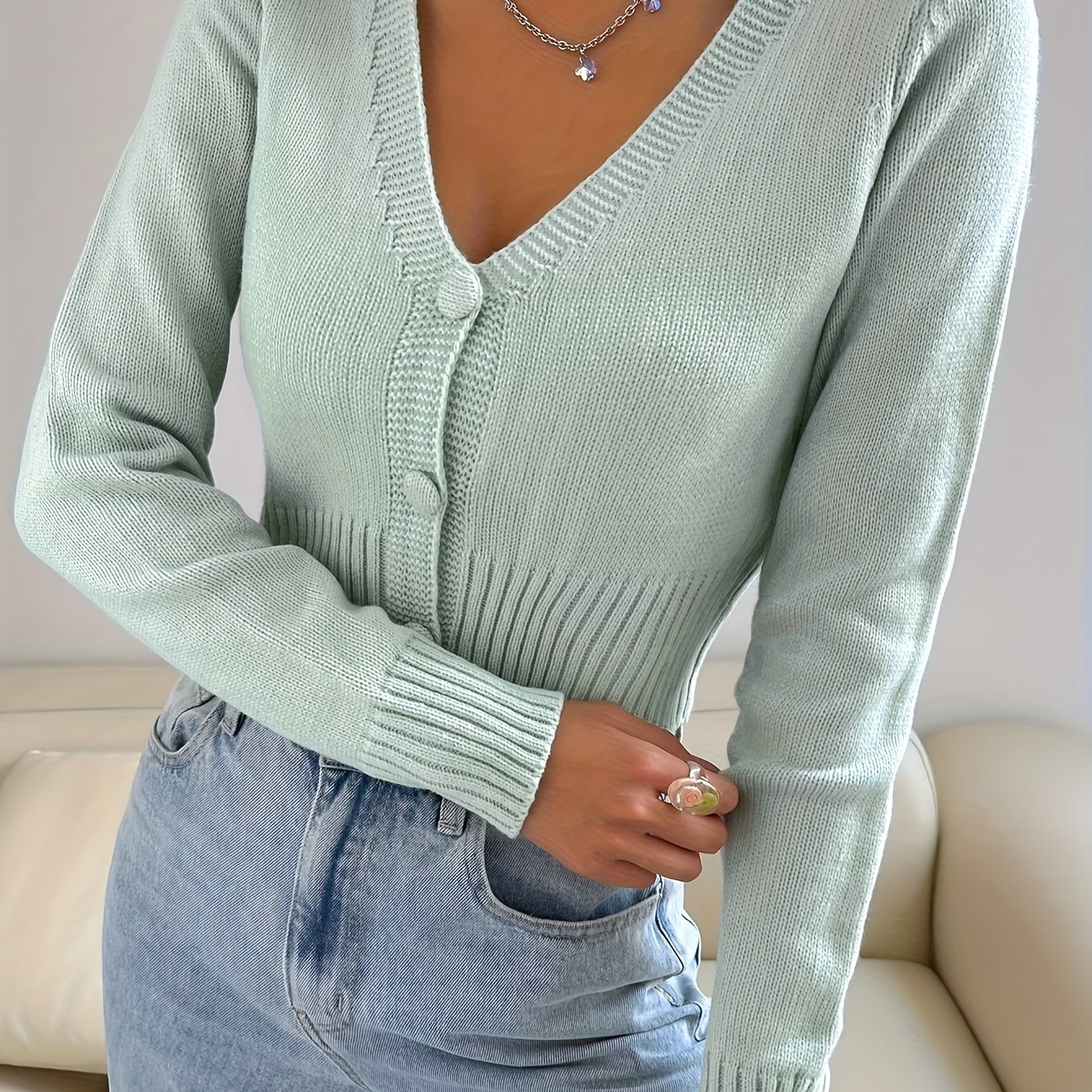 2025 Spring/summer New Women's Casual Solid V-neck Fashion Cardigan [ql25]
