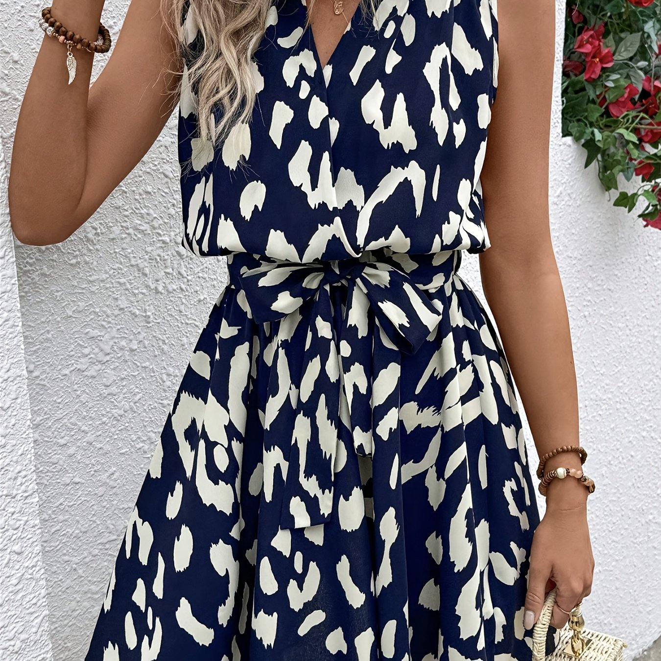 Image of Western Style Temperament Dress, Sleeveless Bow Waist A-line Skirt Women's Summer Versatile Short Dress