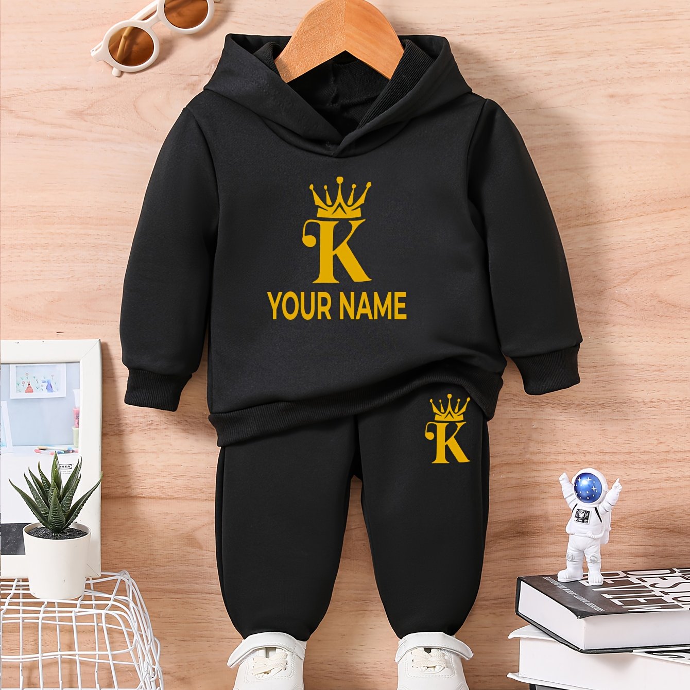Image of [customization]christmas Edition Crown K Fashion Casual Hooded Sweatshirt Set With Personalized Name (other Items Not Included For), Perfect For Outdoor