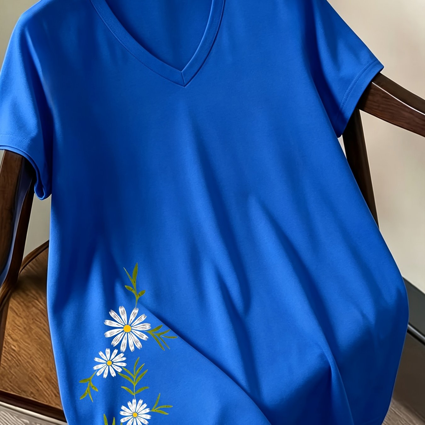 TEMU Plus Size, Plus Size - Summer Women's Plus Size Fashion V-neck Batwing Sleeve Top - Floral And Botanical T-shirt, Stretchy Machine Washable