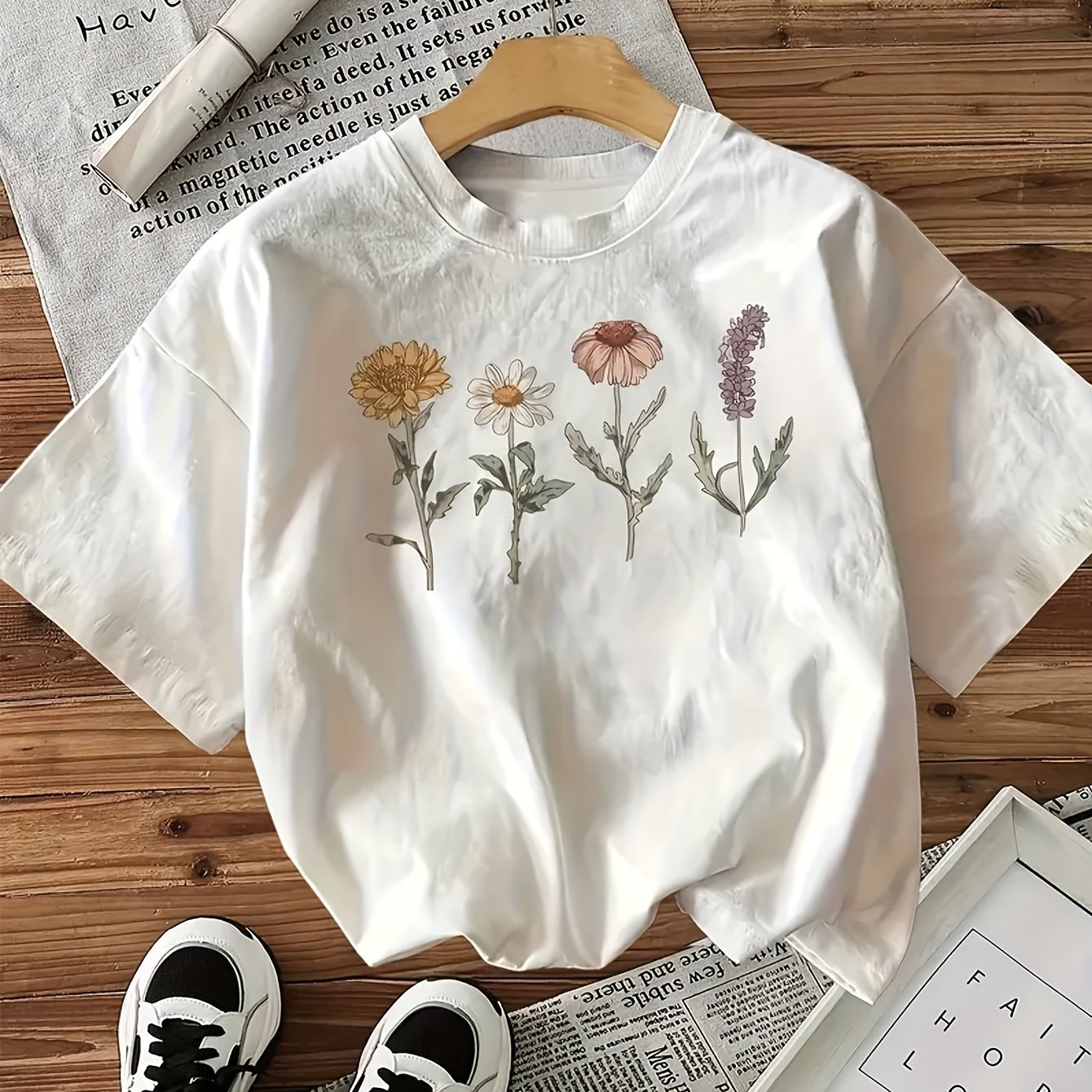 E-shop Retro T-Shirt mit Blumenmuster, geeignet für Damenmode im Frühling und Sommer, Rundhals, Kurzarm-Oberteil