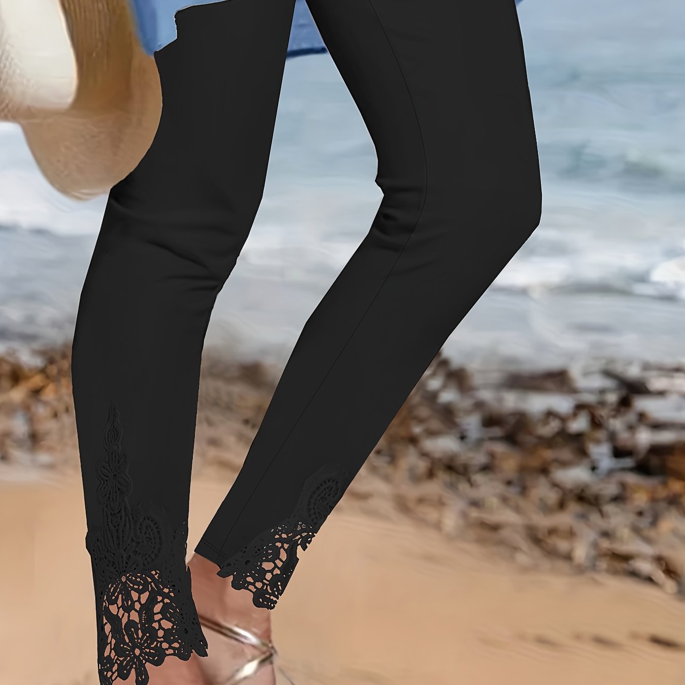 E-shop Plus Size - Plus Size - Elegante Damen Leggings in großen Größen mit Spitzenbesatz am Saum, aus bequemem Stoff für eine figurbetonte Silhouette.