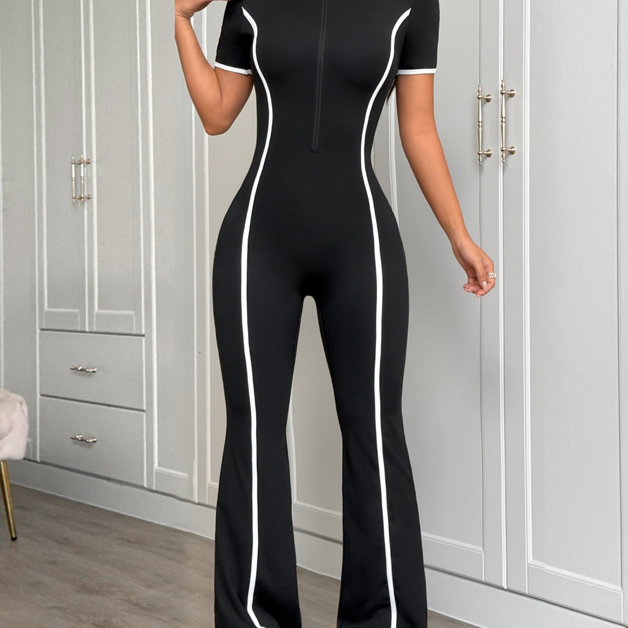 E-shop 1 Stück 390G Gestreifter Yoga Jumpsuit mit Reißverschluss vorne - Stehkragen, kontrastierende Farbe, modischer, lang, ausgestellter