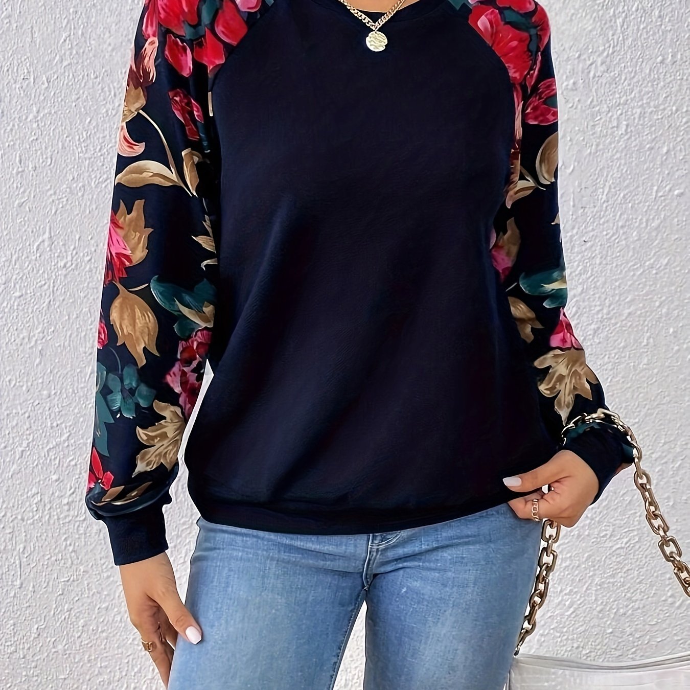 2026 Summer Classic Women's Elegant Floral Print Off-shoulder Sweatshirt