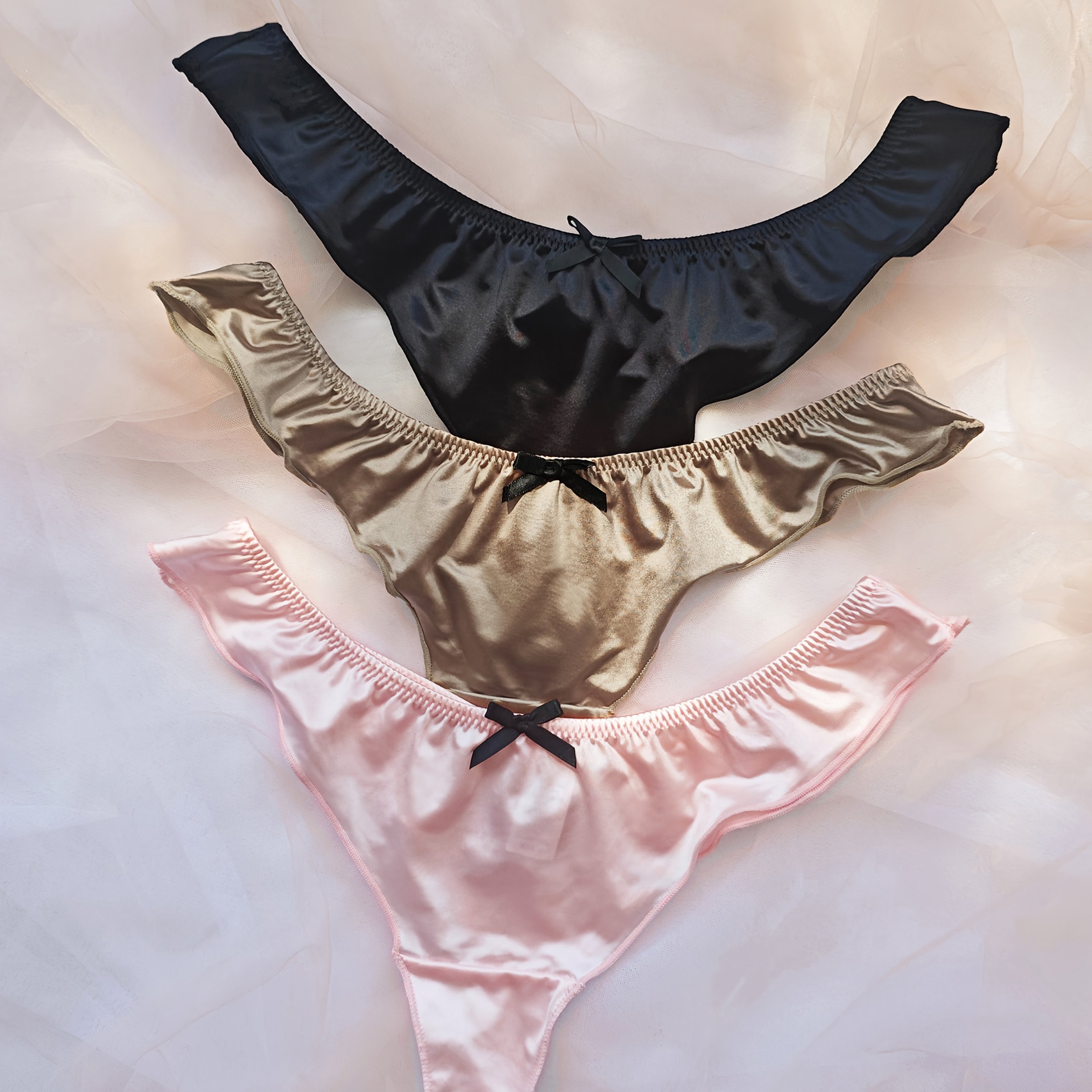 TEMU 3er-Set Damen Nahtlose Satin-Thongs - Sexy, Bequem, Atmungsaktiv & Dehnbar mit Rüschenkanten, Einfarbige Unterwäsche in Schwarz, Gold, Pink,