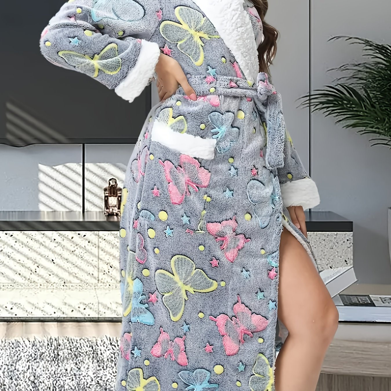 Image of Plus Size Autumn/winter Plush Elegant Print Collared Warm And Comfortable Long Sleeve Nightgown