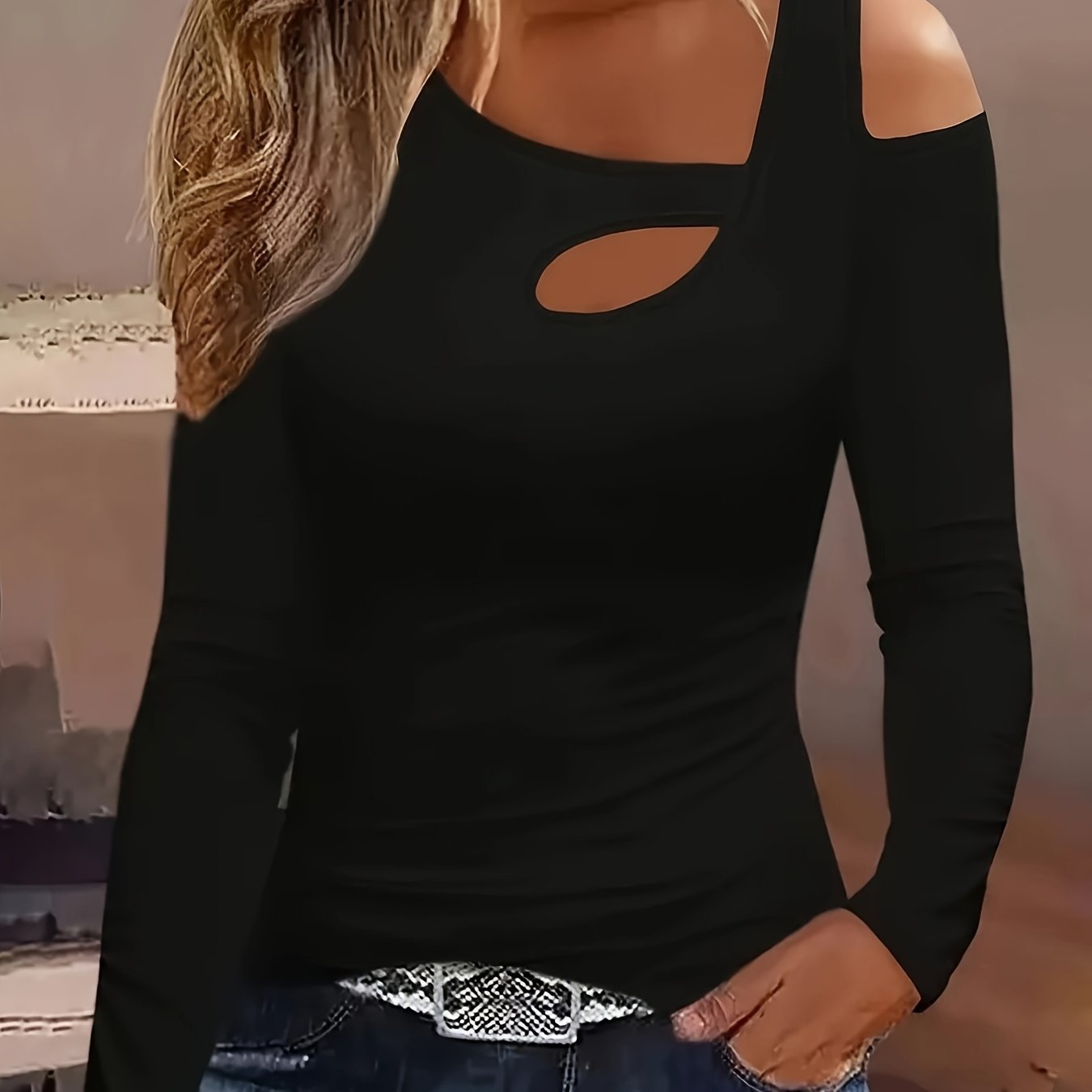 Asymmetrical Off-shoulder Long Sleeve T-shirt