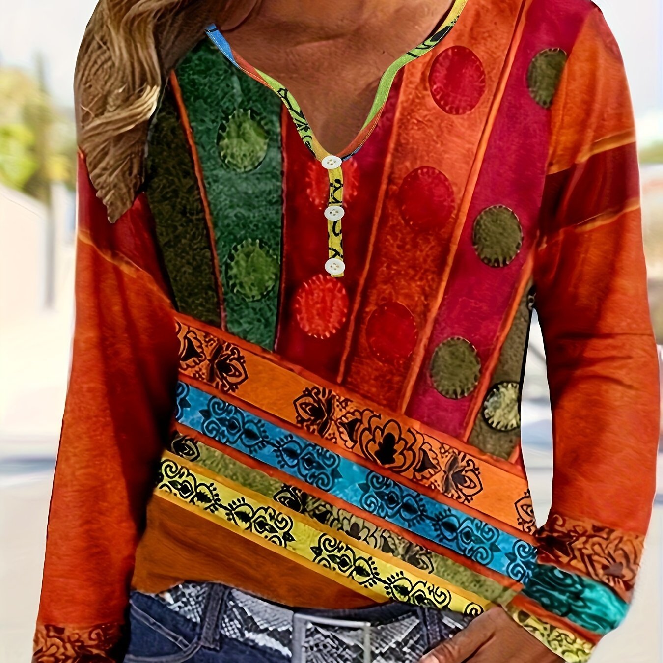 TEMU Women's Long-sleeve T-shirt With A Vintage Ethnic Print, Featuring A V-neck And Button Details