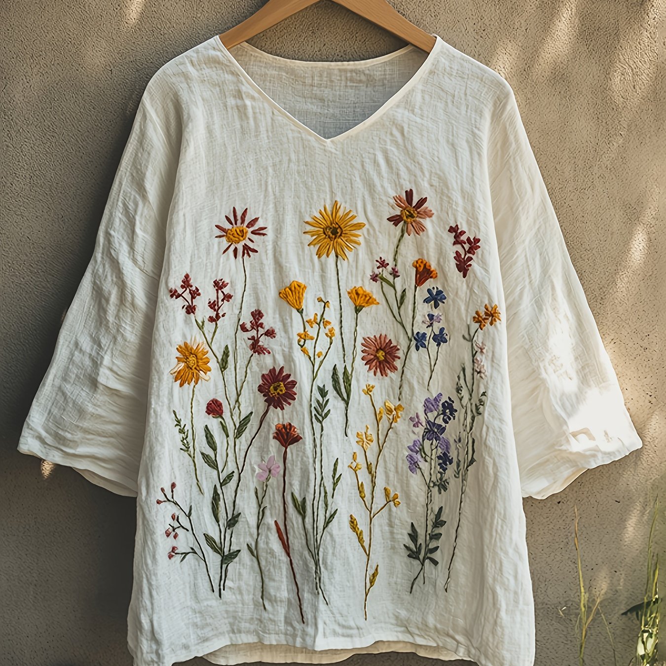 Image of /summer Style, Apricot Color, Women's Loose Fit Casual Comfortable Elegant Fashionable Versatile Chinese Style V-neck Blouse