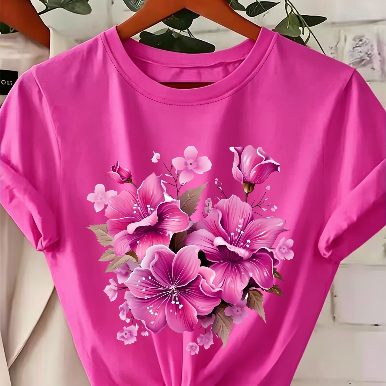 TEMU Women's Floral Print Short-sleeve T-shirt - Lightweight Breathable Blouse-compatible Suitable For Gifts, Round Neck Casual Spring Summer Top,