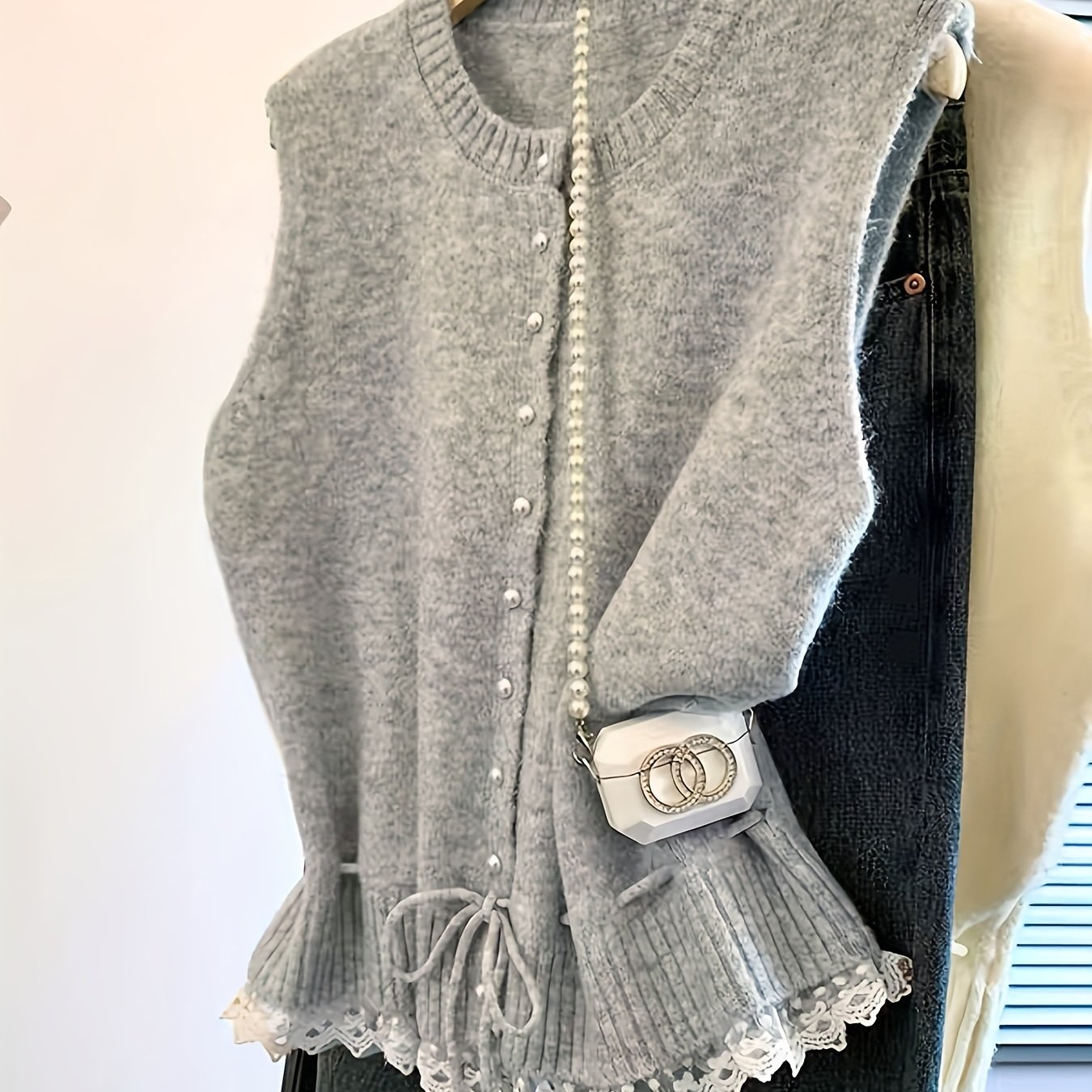 E-shop Damen Rundhals Button-Up Ärmellos Spitzenbesatz Saum Weste Pullover