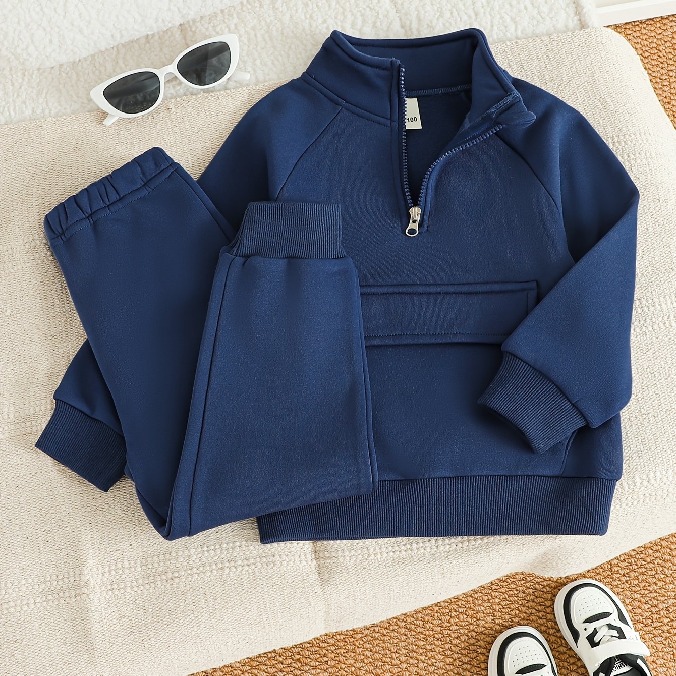 TEMU Ensemble et tendance pour garçon, automne/hiver, couleur unie simple, haut pull à col montant et demi-zippeur avec fermeture éclair, et pantalon