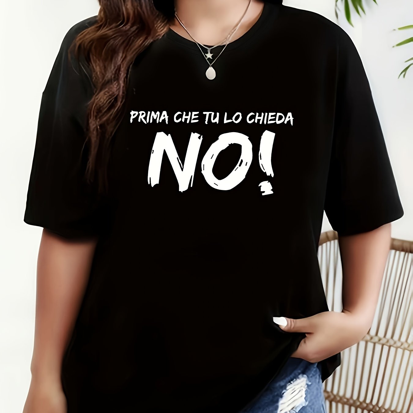 TEMU Plus Size - Plus Size - Plus-size T-shirt, Effortlessly Stylish With A Quote In Italian: ' Che Tu Lo No'. This Black Short-sleeve Round-neck