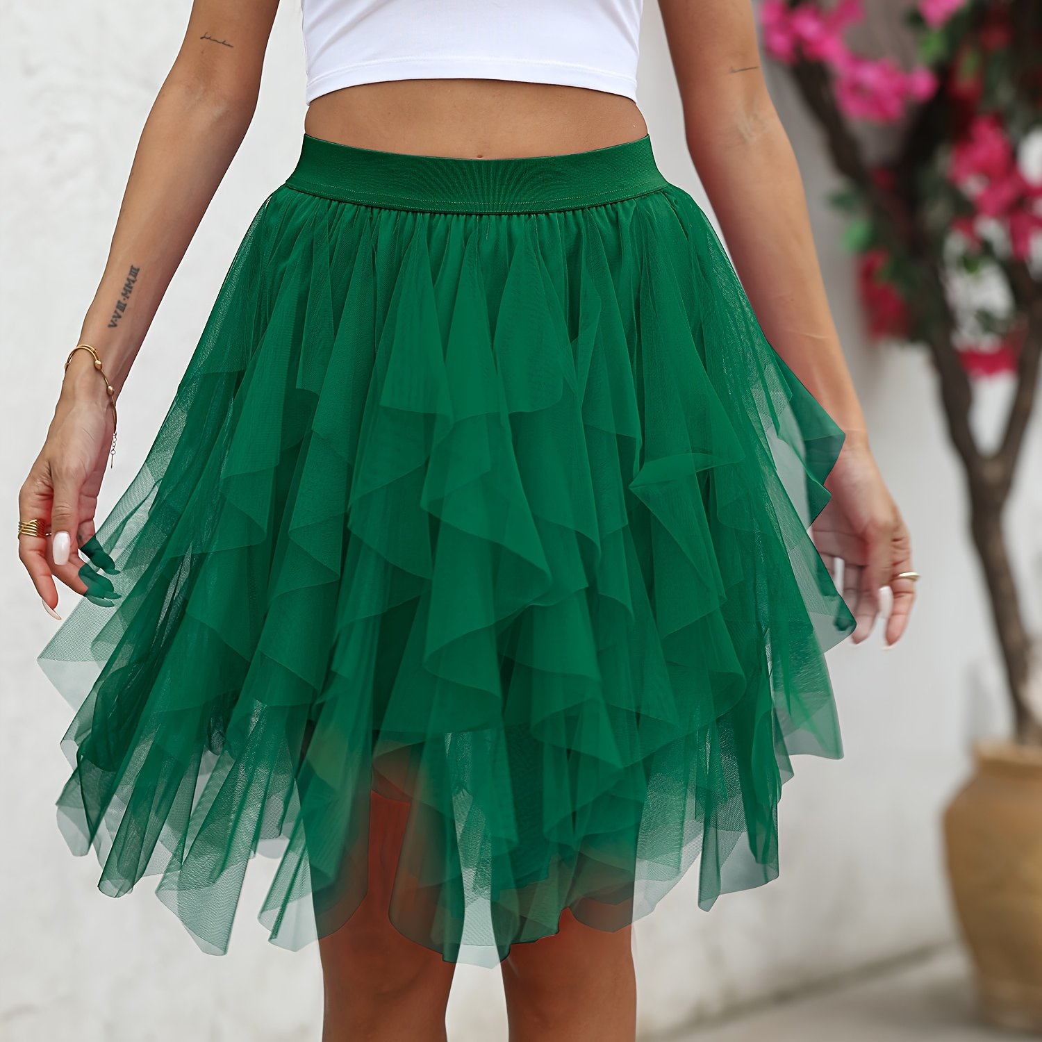 Image of An Elegant High-waisted Tulle Layered Skirt For Women, Featuring An A- With Flowing Multiple Sheer Fabric, Perfect For Stylish Outfits And Summer