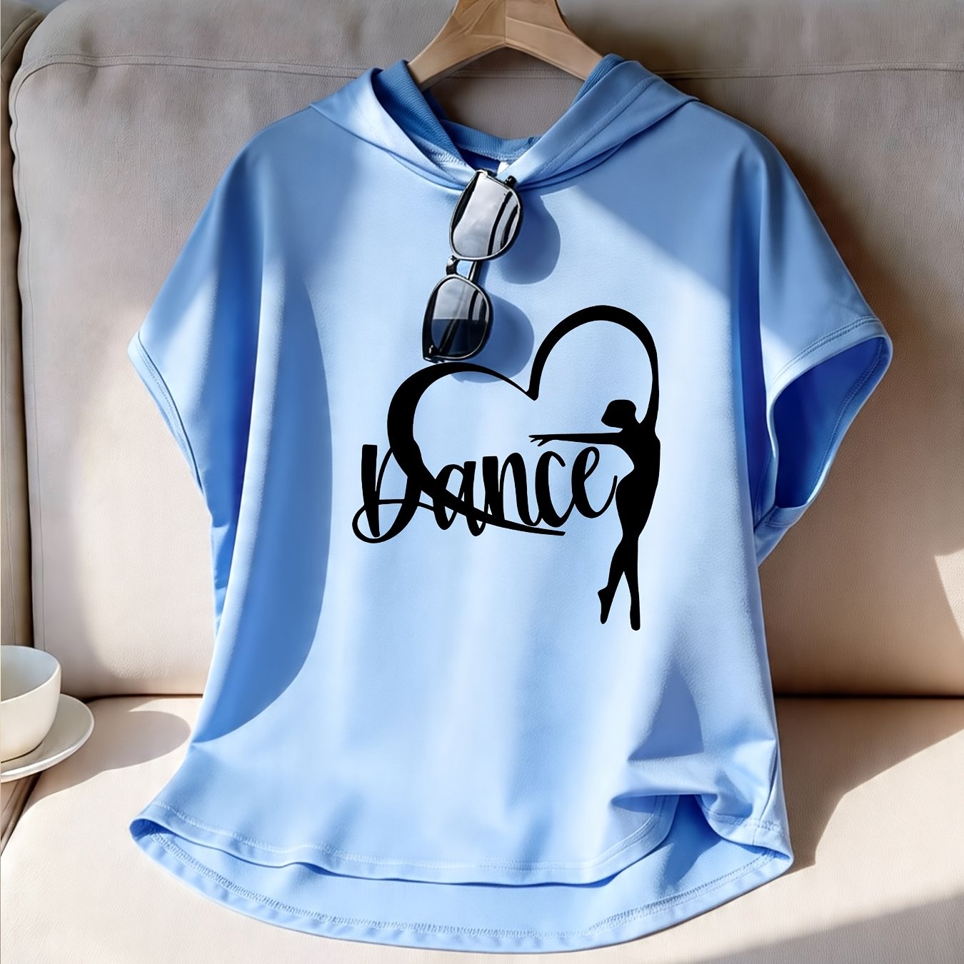 TEMU One-piece Fashion Women's Letter Heart Dancing Woman Pattern Hooded Batwing Sleeve Vest