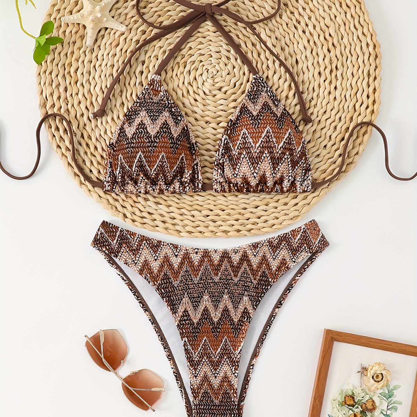 Beach Diamond-patterned Halter Bikini Set