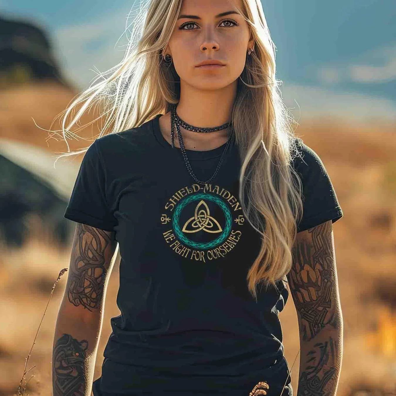 Men' Shieldmaiden Viking T-shirt - Celtic Knot & Shieldmaiden Print, Nordic , Round Neck Casual Tee Suitable For Wear, Machine Washable Statement Shirt For Viking Themed Outfits