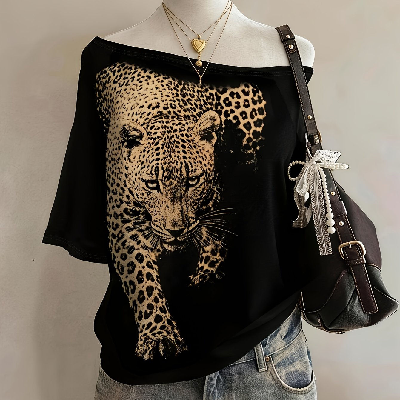 TEMU Leopard Print Minimalist Crew Neck T-shirt