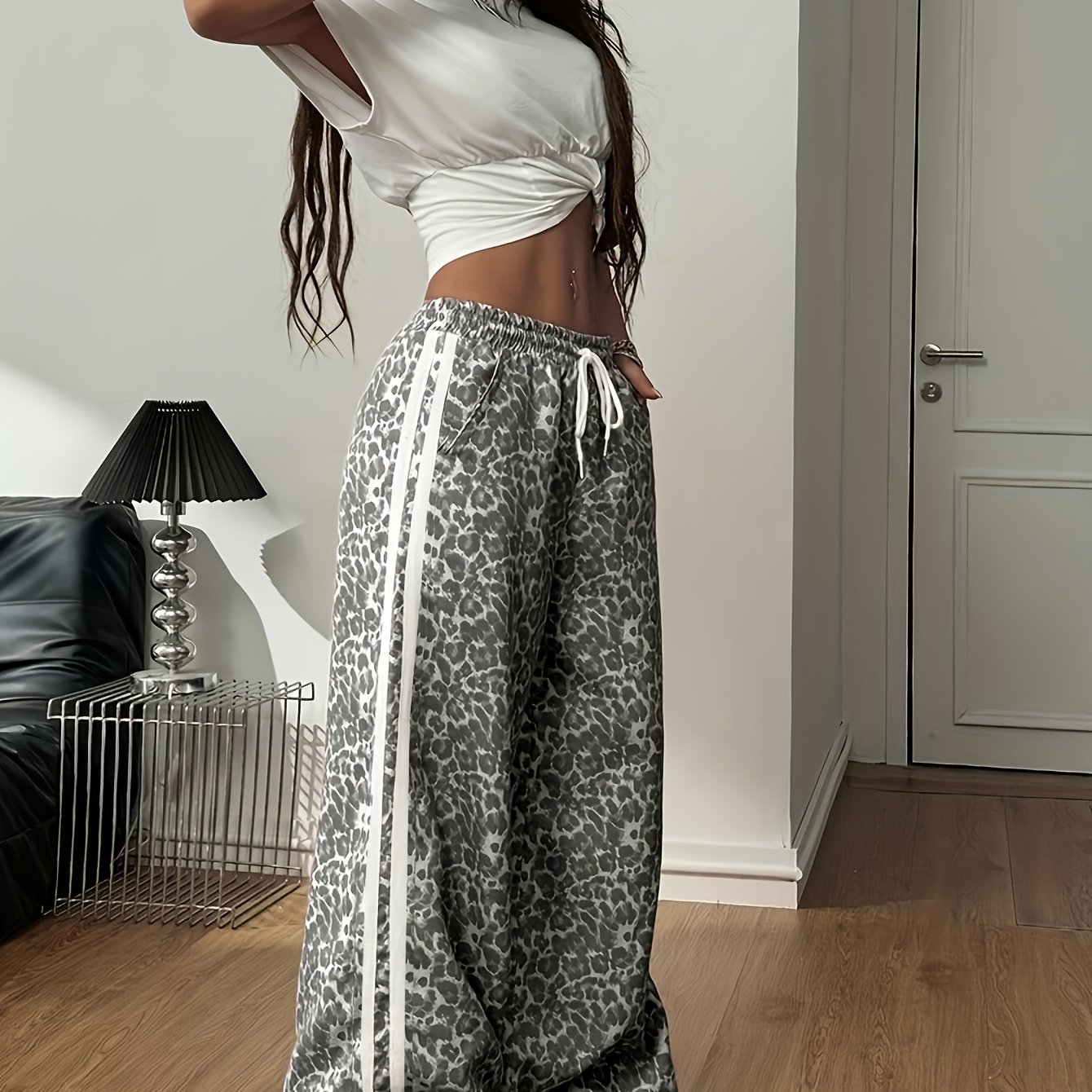 TEMU Women's Dark Gray Leopard Print Wide-leg Jogger Pants With A Gray- With Leopard Print. The Color Palette Is And Restrained. The Wide-leg Pants