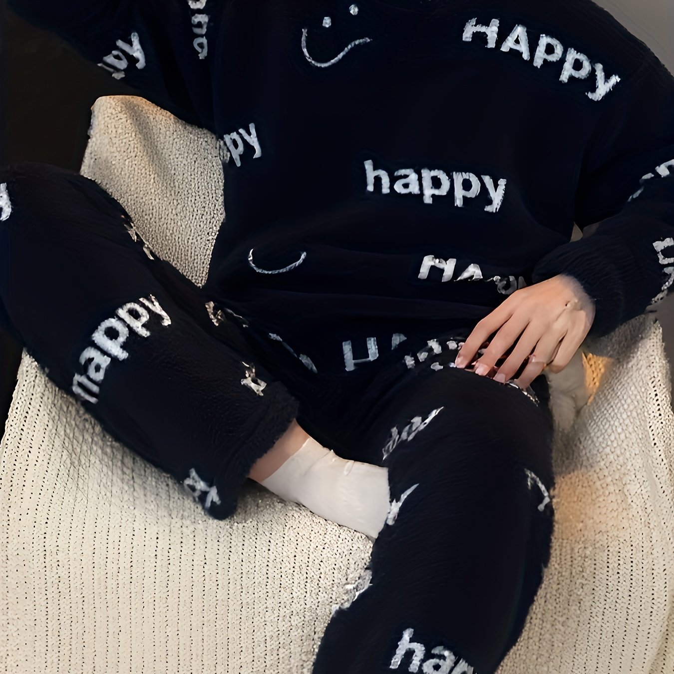 E-shop Herren Minimalistischer Stil Freizeit-Pyjama-Set, Warme Flanell-Loungewear mit Langarm-Rundhalsoberteil und Weiten Hose, Herbst-Winter
