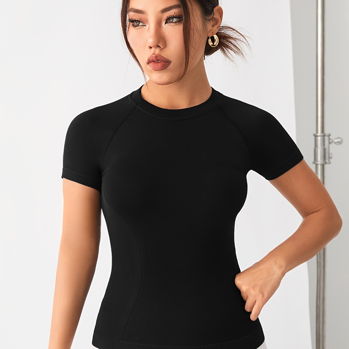TEMU T-shirt d'été couture à manches courtes et col rond profilé pour femmes