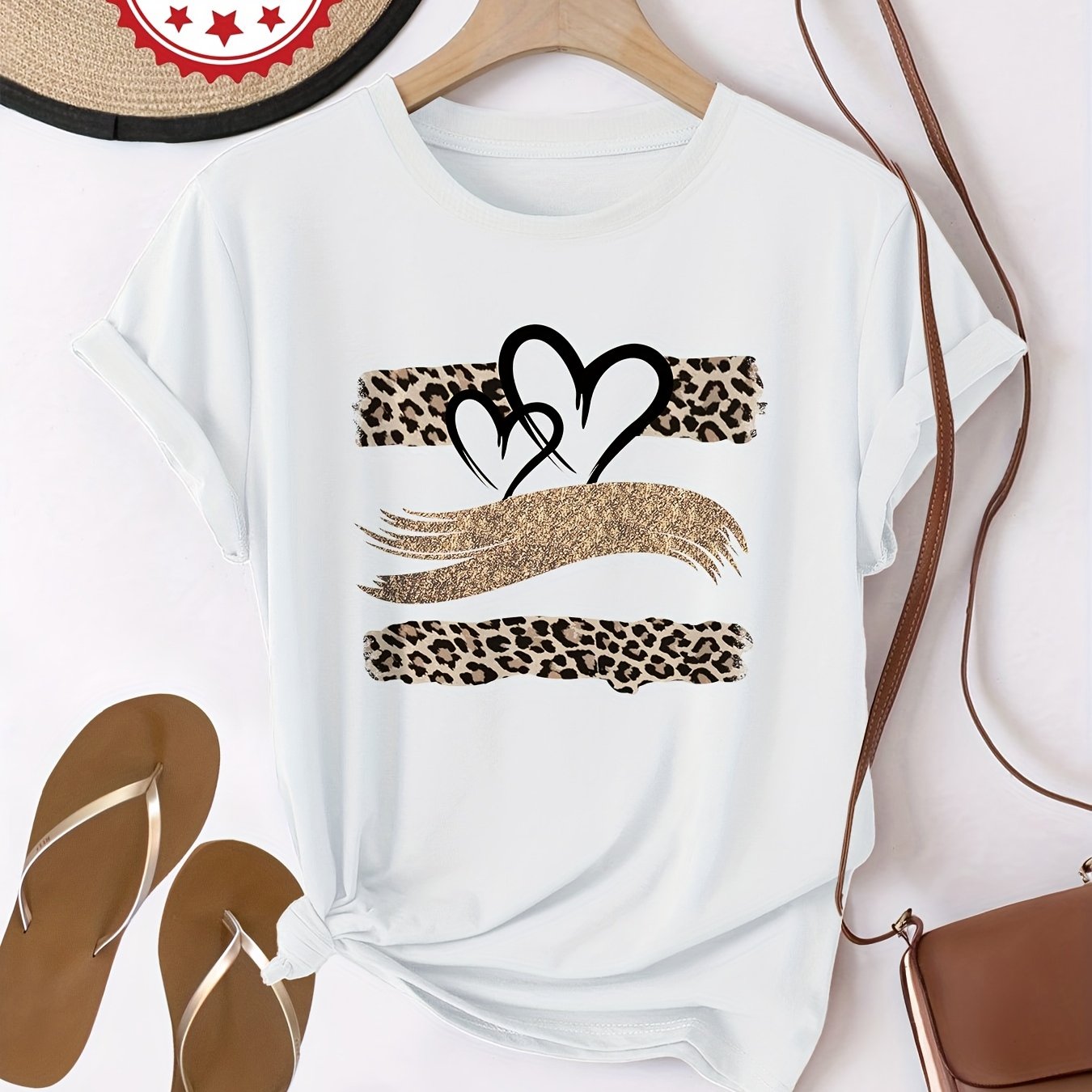 Short-sleeve Round-neck T-shirt With Leopard Print Heart Pattern