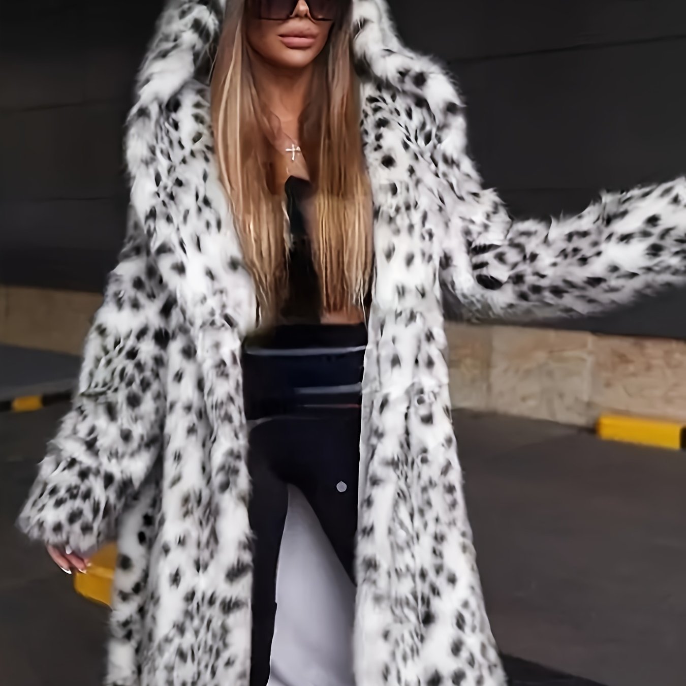 E-shop Leopardenmuster Jacke, modische elegante lässige dicke warme lange Ärmel offene Front Kapuze lange Winter Weihnachts Plüsch Damenmode LL168