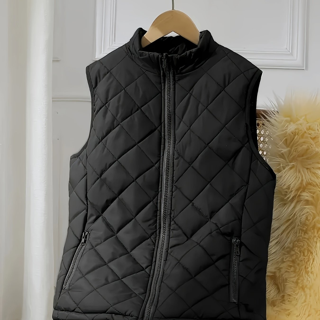 TEMU Women's Lightweight Quilted Stand Collar Zip Pocket Vest