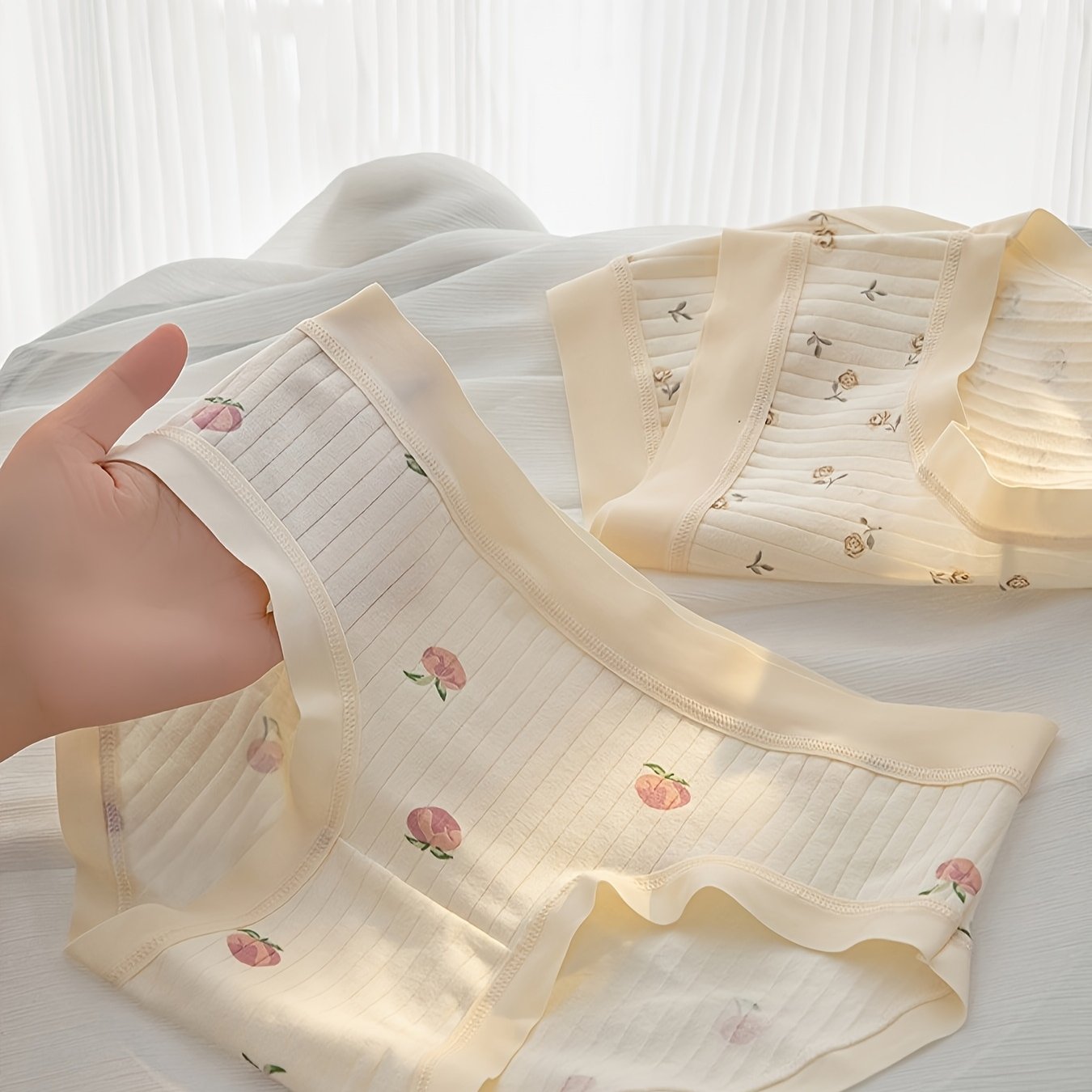 Image of 5-pc Briefs Floral Girls' Panties Mid-rise Cute Teen Student Triangle Panties Girls' Underwear