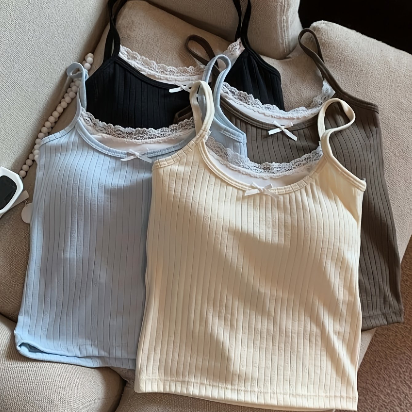 E-shop 4er-Pack Schleife Slim Lace Ärmellose Teenager Camisole Top mit Brustpolster, für Teenager, für Teenager