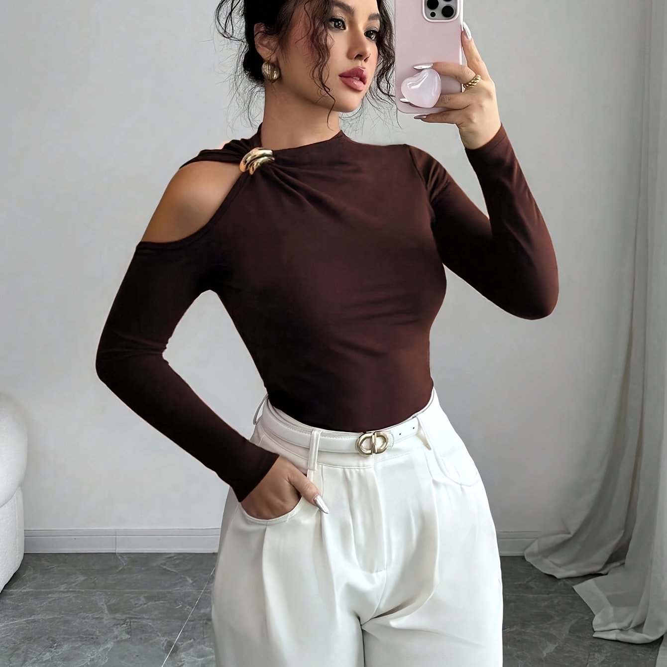 E-shop YY0901002 Damen Langarm-Slim-Fit T-Shirt mit Metallverzierung Cut-Out-Schulter, Einfarbig, Neuer Frühjahr/Sommer-Stil, für Urlaubspartys ,