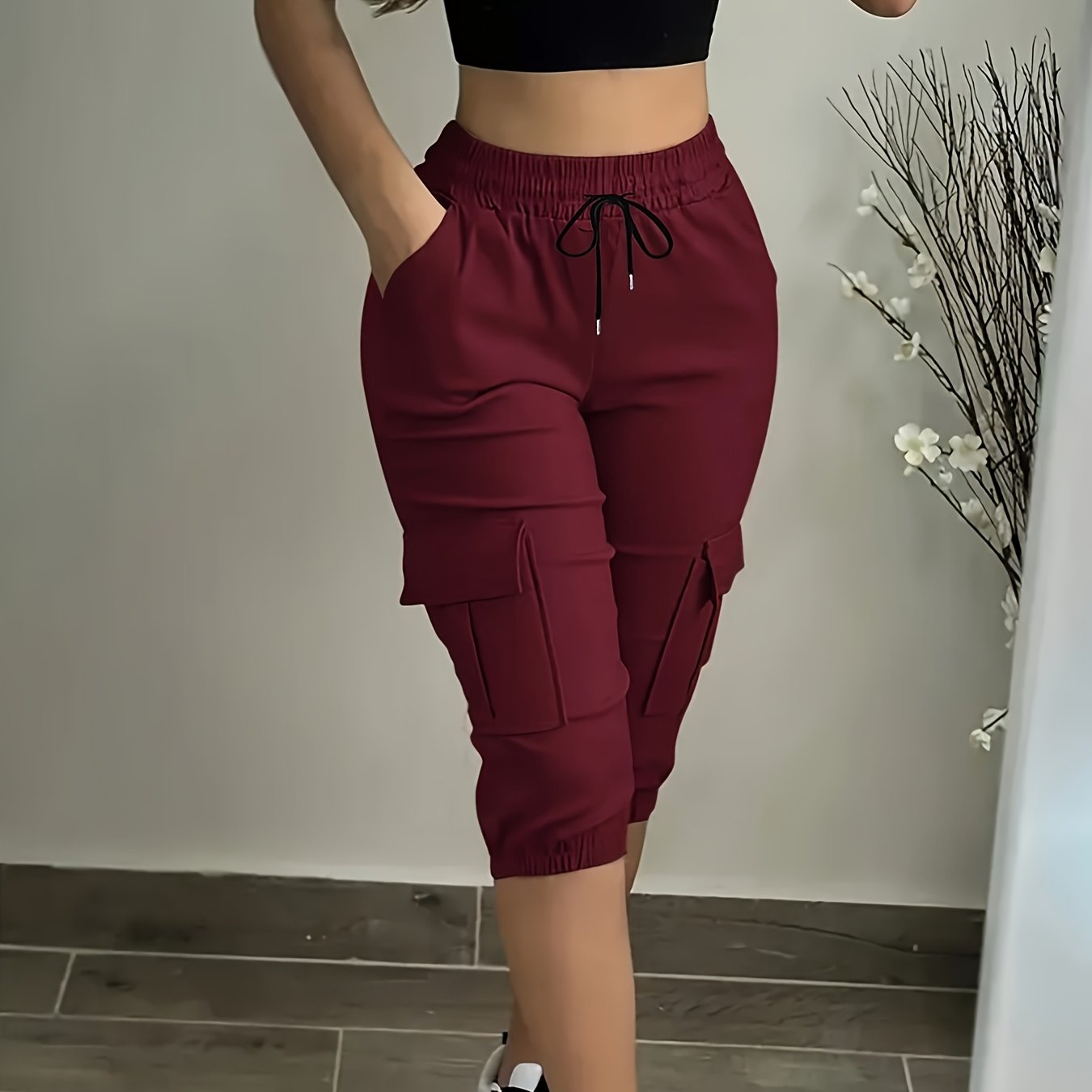 E-shop Sportliche Damen-Hose in Unifarben mit Seitentaschen und leicht dehnbarem Stoff