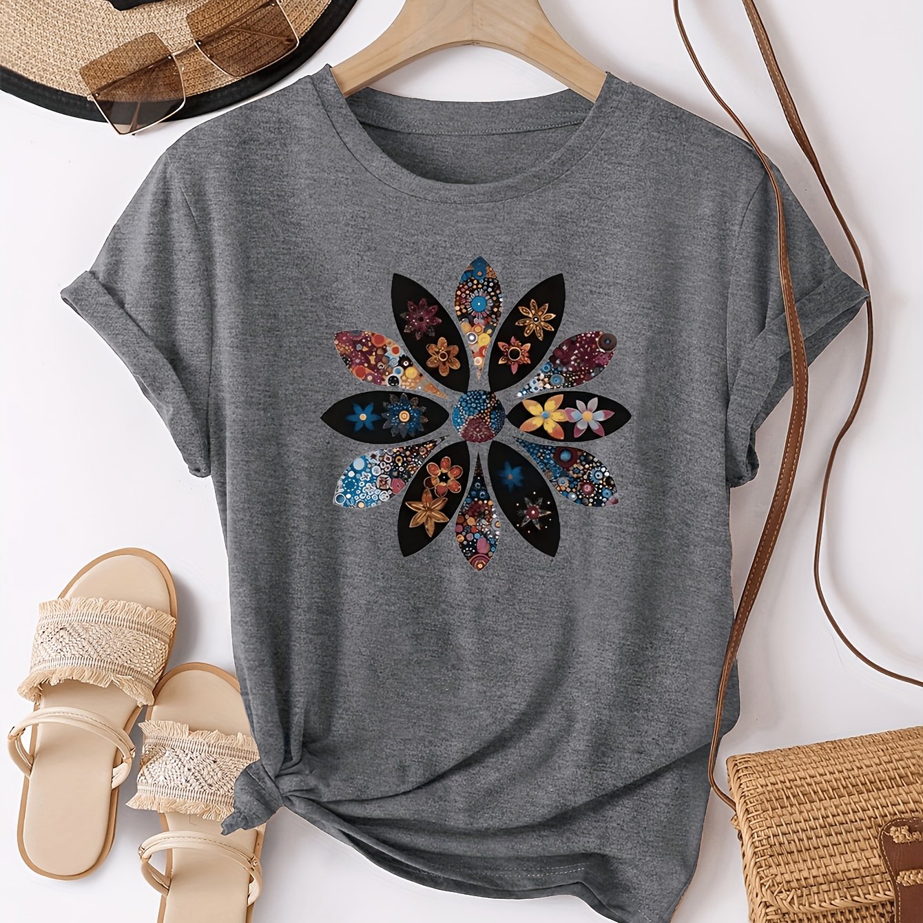 TEMU Women's Bohemian Floral Print T-shirt - Round Neck Short Sleeve Blouse-compatible Top | Breathable -line Regular Fit Casual Shirt Suitable For